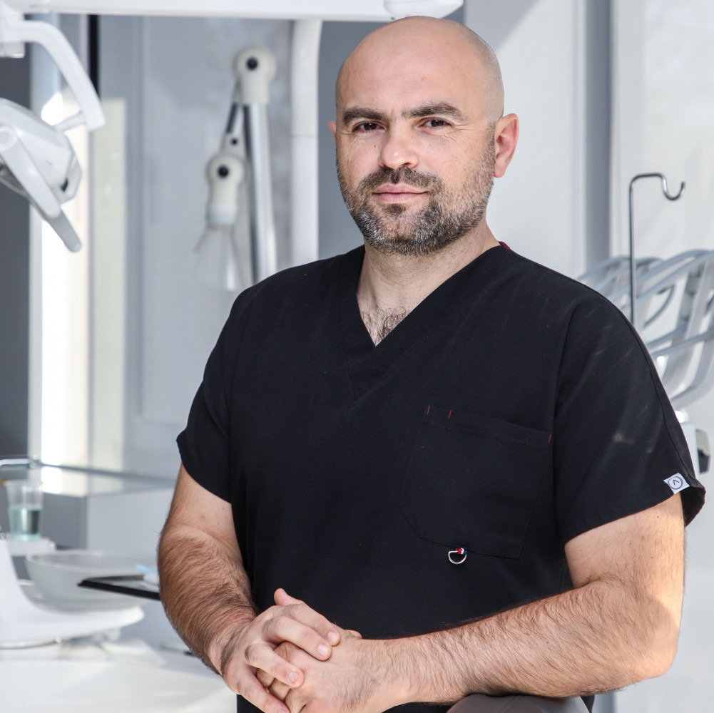 Д-р Ерхан Салиев